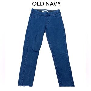 OLD NAVY pull on super skinny jeans.